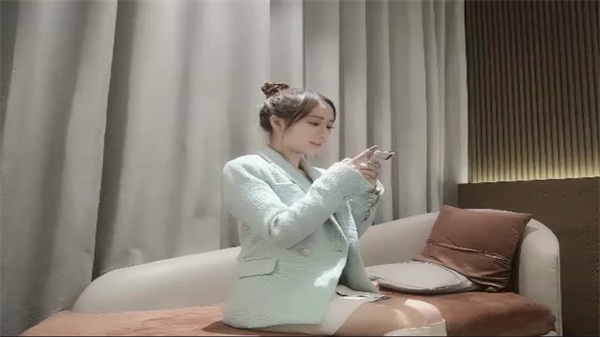 深夜寻欢高颜值气质女神 极品美少女激情啪啪 让人欲罢不能